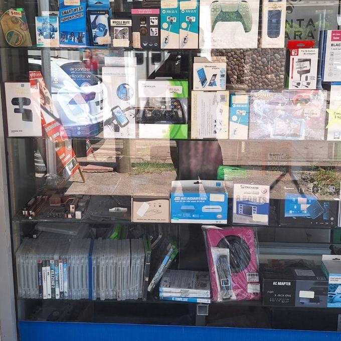 Escaparate de cómputo y gaming en Miniphone